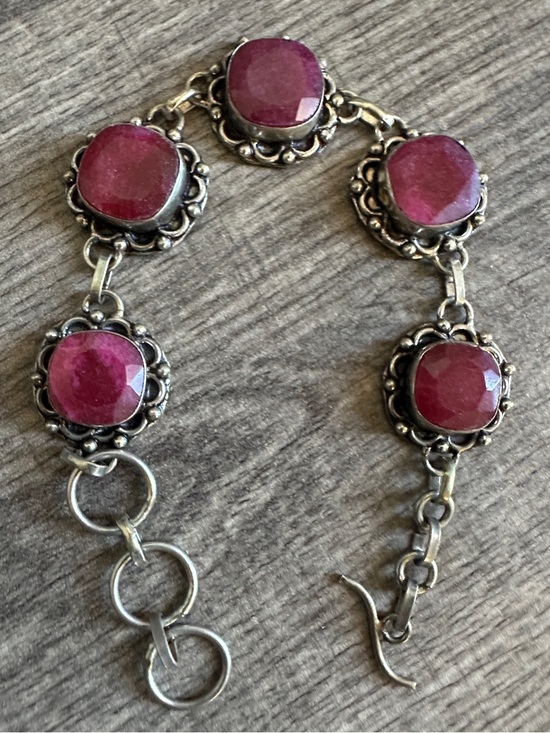 925 Sterling Silver Jewelry - Vintage Sterling Silver Faceted Rubies Link Bracelet (EUC) Adjustable